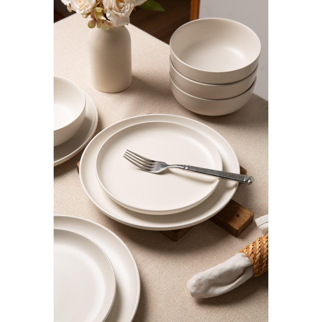 12-Piece Stoneware Dinner Plates Bowls Sets  Microwave & Dishwasher Safe   Non-Toxic Dinner Plates Bowls Set    Stackable Matte Glaze Kitchenware For 4